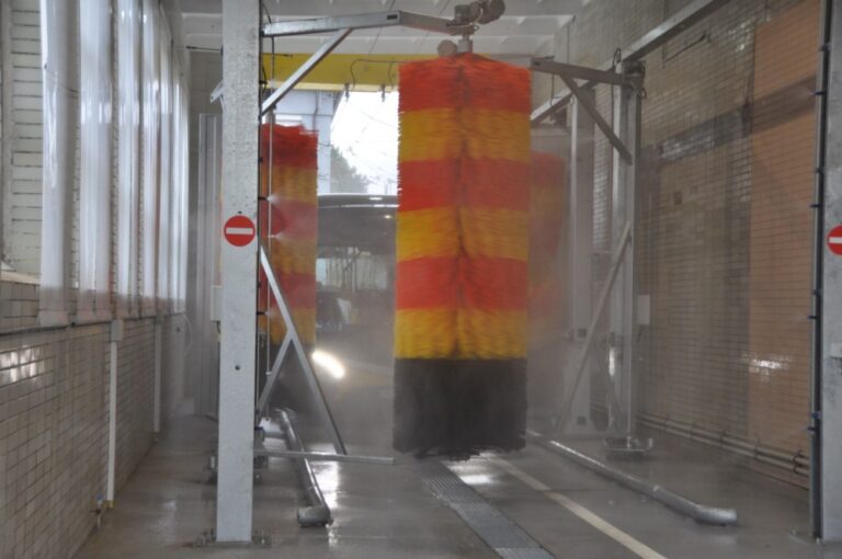 View of the vehicle and bus wash in the MHD HK area